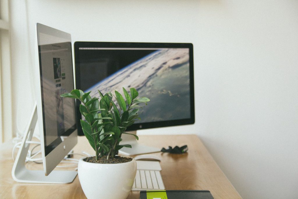 Small Room with a desk and air purifier